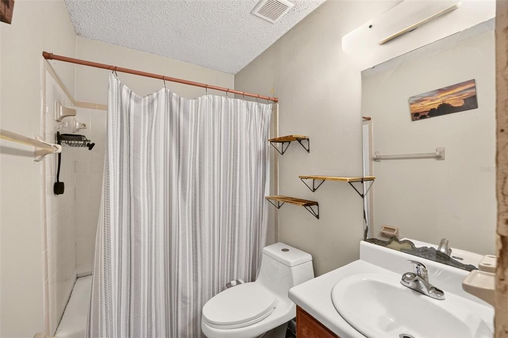 For Sale: $309,000 (3 beds, 2 baths, 1442 Square Feet)