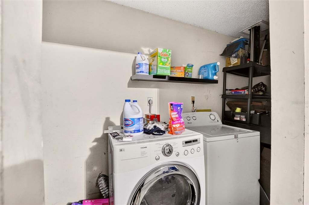 For Sale: $309,000 (3 beds, 2 baths, 1442 Square Feet)