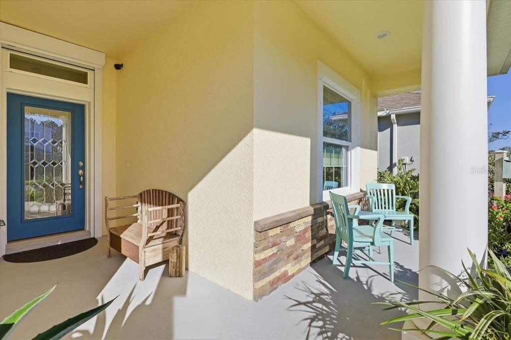 For Sale: $327,500 (3 beds, 2 baths, 1885 Square Feet)
