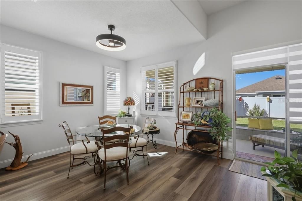 For Sale: $327,500 (3 beds, 2 baths, 1885 Square Feet)