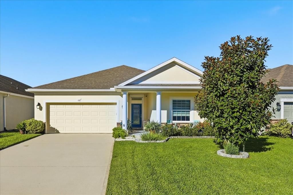 For Sale: $327,500 (3 beds, 2 baths, 1885 Square Feet)