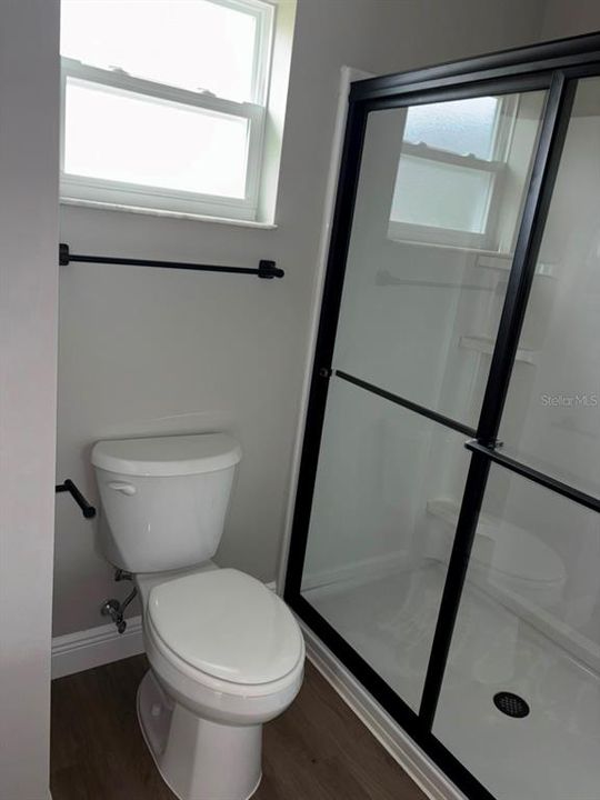 For Sale: $249,900 (3 beds, 2 baths, 1405 Square Feet)