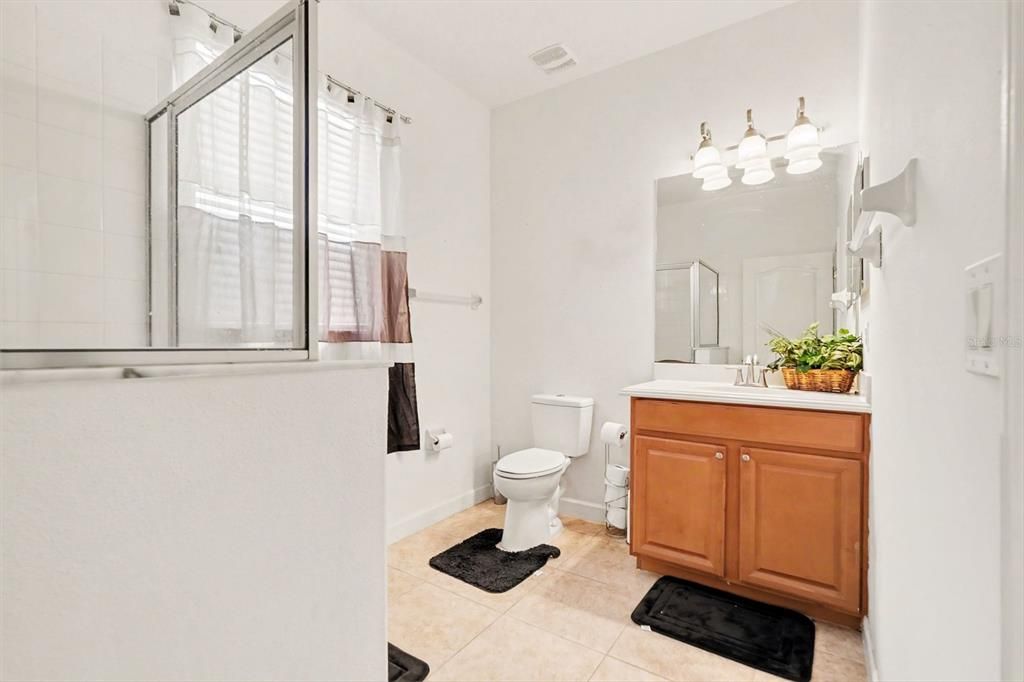 En Venta: $450,000 (5 camas, 3 baños, 2320 Pies cuadrados)