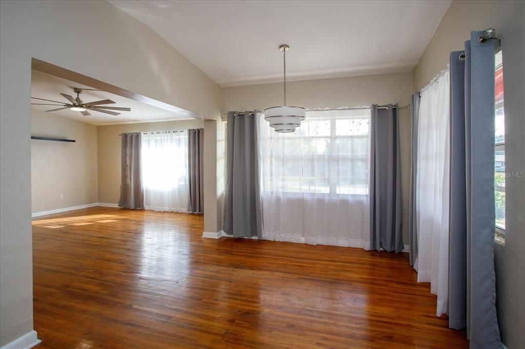 En Renta: $2,900 (4 camas, 2 baños, 1822 Pies cuadrados)