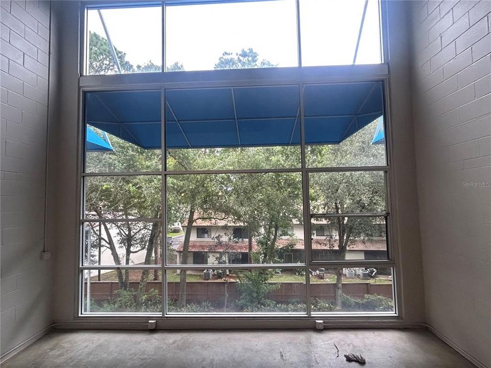 For Rent: $1,400 (3 beds, 3 baths, 1400 Square Feet)