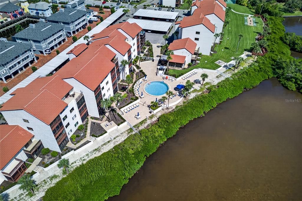 En Venta: $389,000 (2 camas, 2 baños, 1016 Pies cuadrados)
