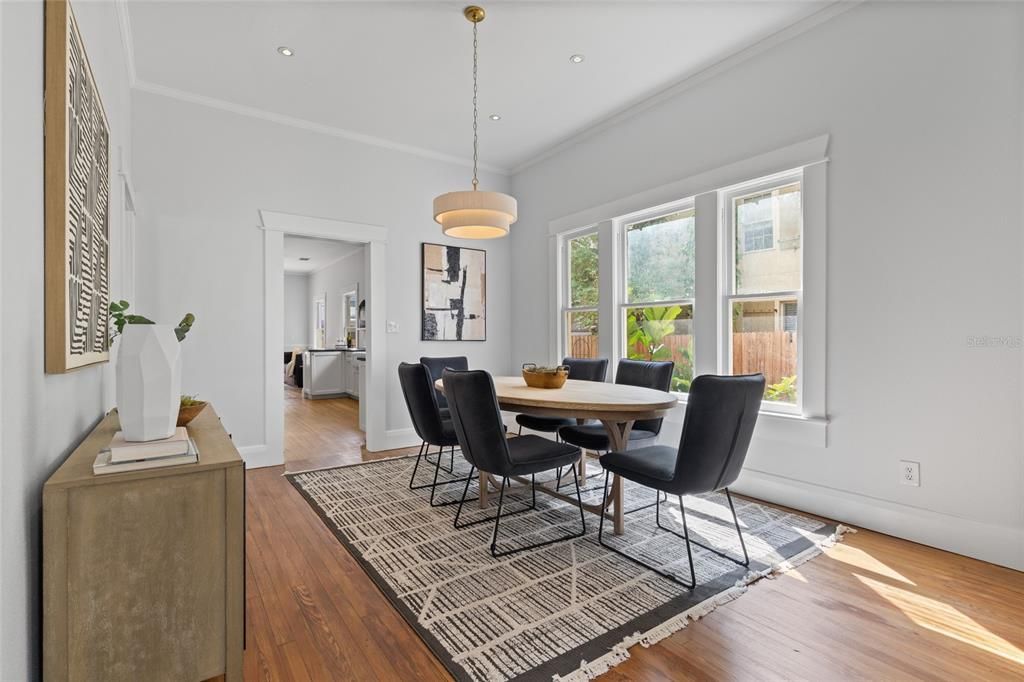 For Sale: $1,150,000 (3 beds, 2 baths, 1652 Square Feet)