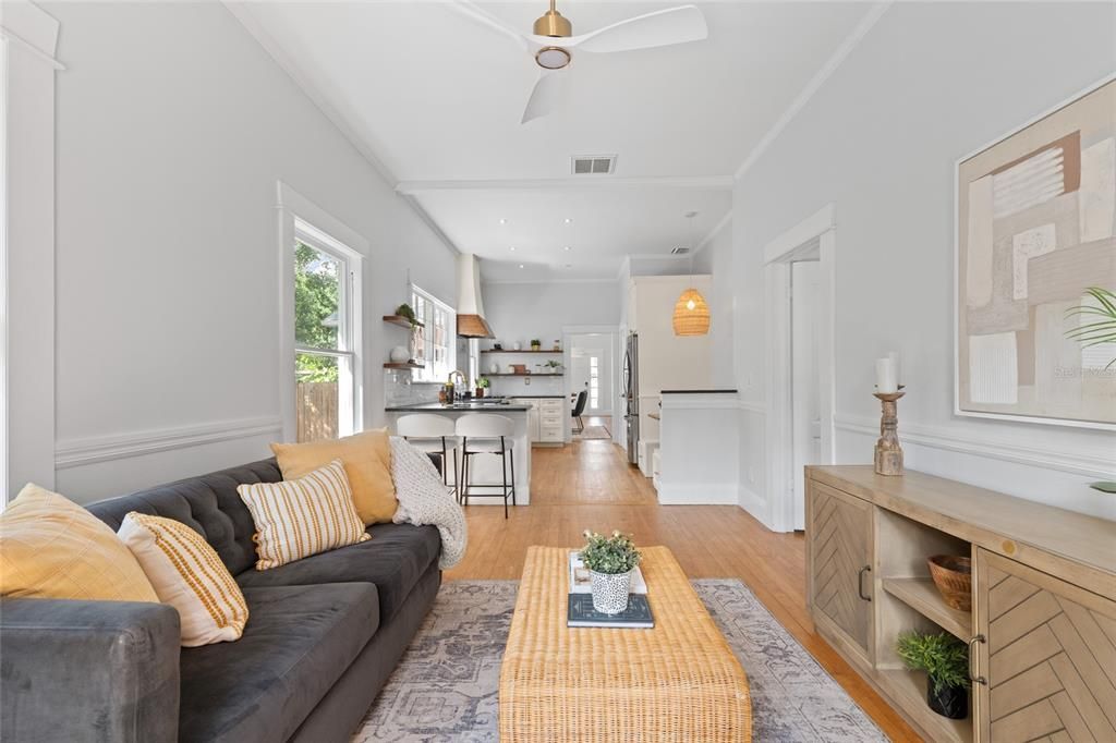 For Sale: $1,150,000 (3 beds, 2 baths, 1652 Square Feet)