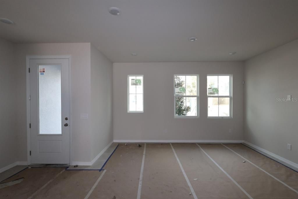 For Sale: $318,724 (3 beds, 2 baths, 1770 Square Feet)