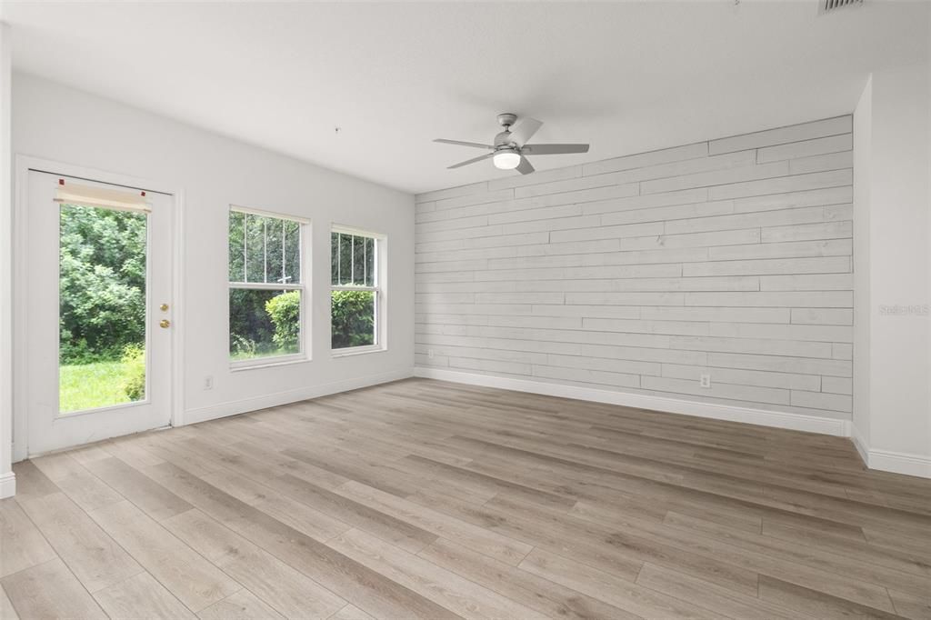 В аренду: $1,975 (3 спален, 2 ванн, 1386 Квадратных фут)