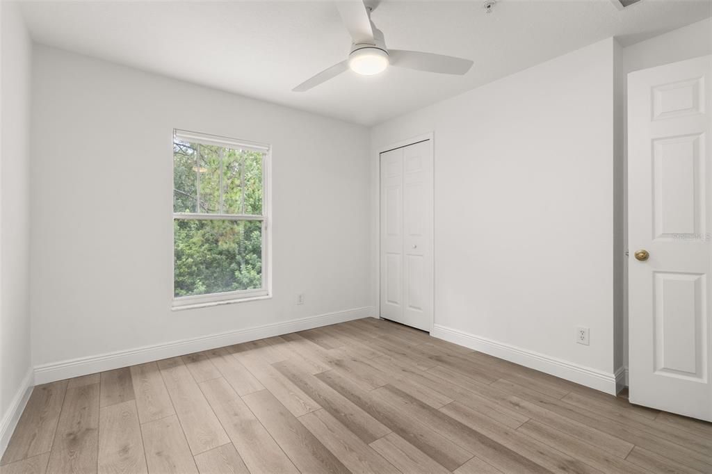 В аренду: $1,975 (3 спален, 2 ванн, 1386 Квадратных фут)