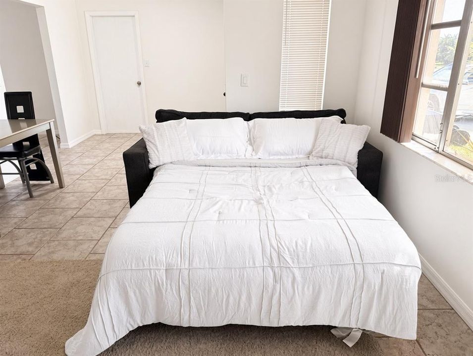 En Renta: $3,000 (3 camas, 2 baños, 1930 Pies cuadrados)