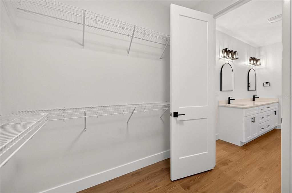 На продажу: $399,000 (3 спален, 2 ванн, 1576 Квадратных фут)