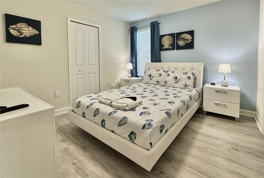 For Sale: $580,000 (6 beds, 6 baths, 3339 Square Feet)