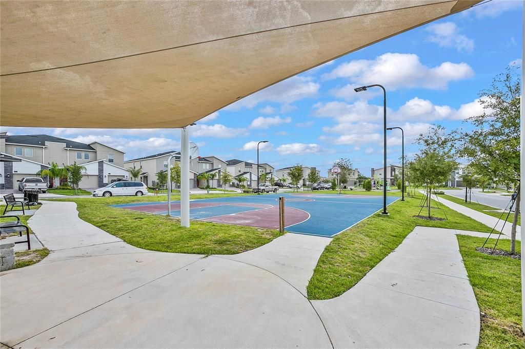 For Sale: $580,000 (6 beds, 6 baths, 3339 Square Feet)