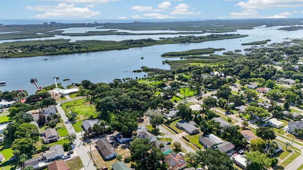 En Venta: $339,000 (4 camas, 2 baños, 1585 Pies cuadrados)