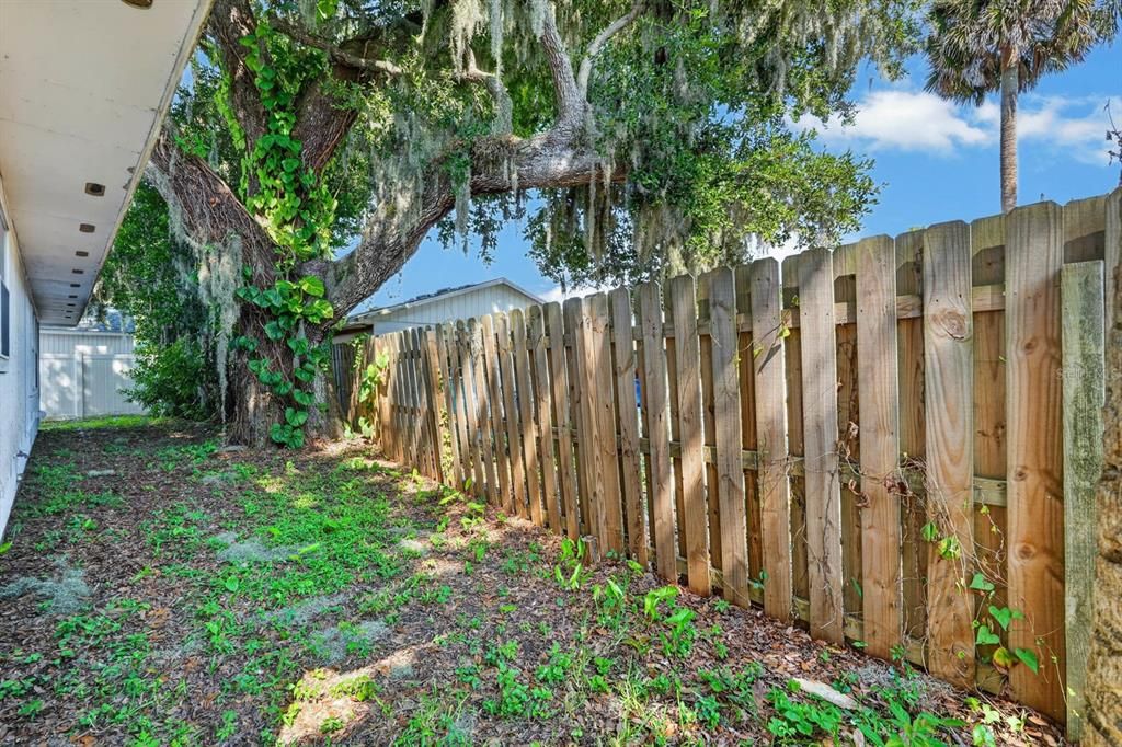 En Venta: $339,000 (4 camas, 2 baños, 1585 Pies cuadrados)