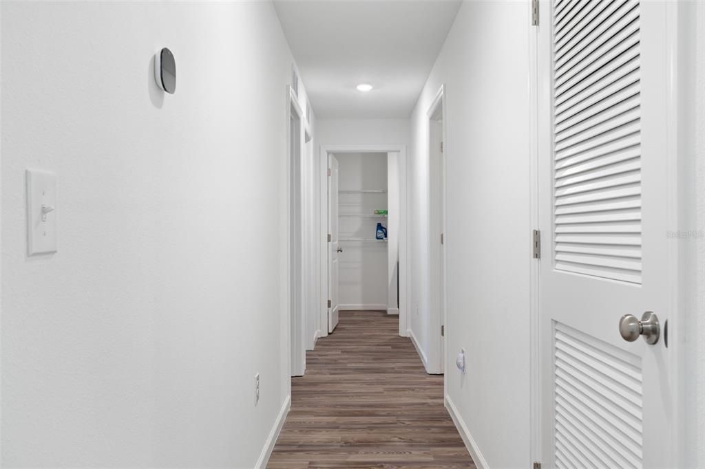 На продажу: $359,900 (3 спален, 2 ванн, 2044 Квадратных фут)