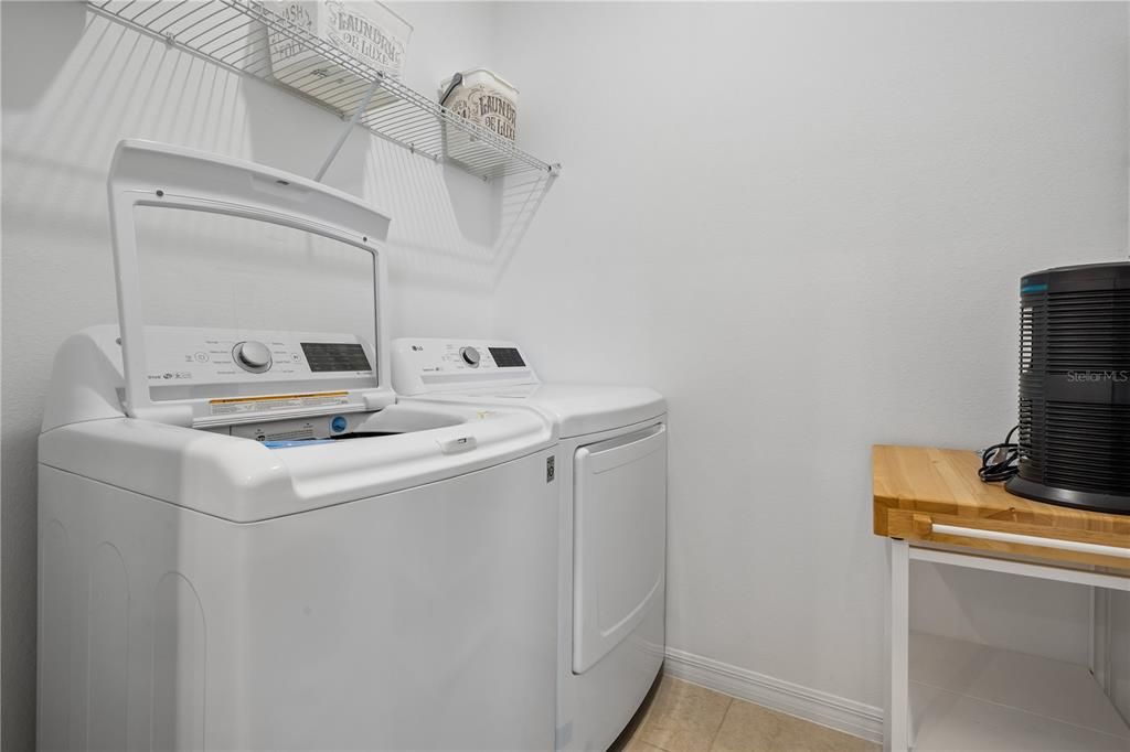 Activo con contrato: $365,000 (3 camas, 2 baños, 1730 Pies cuadrados)