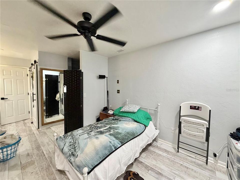 For Sale: $324,900 (3 beds, 2 baths, 1894 Square Feet)
