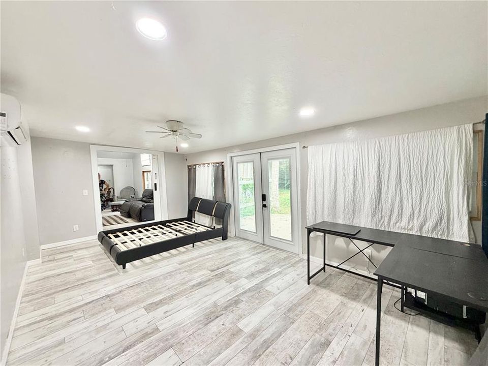 For Sale: $324,900 (3 beds, 2 baths, 1894 Square Feet)