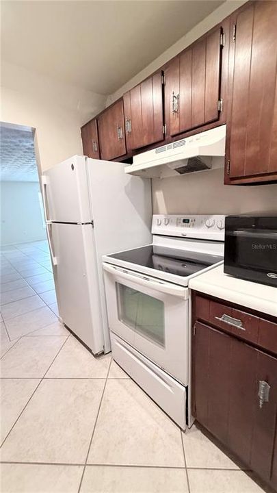 For Rent: $1,495 (1 beds, 1 baths, 730 Square Feet)