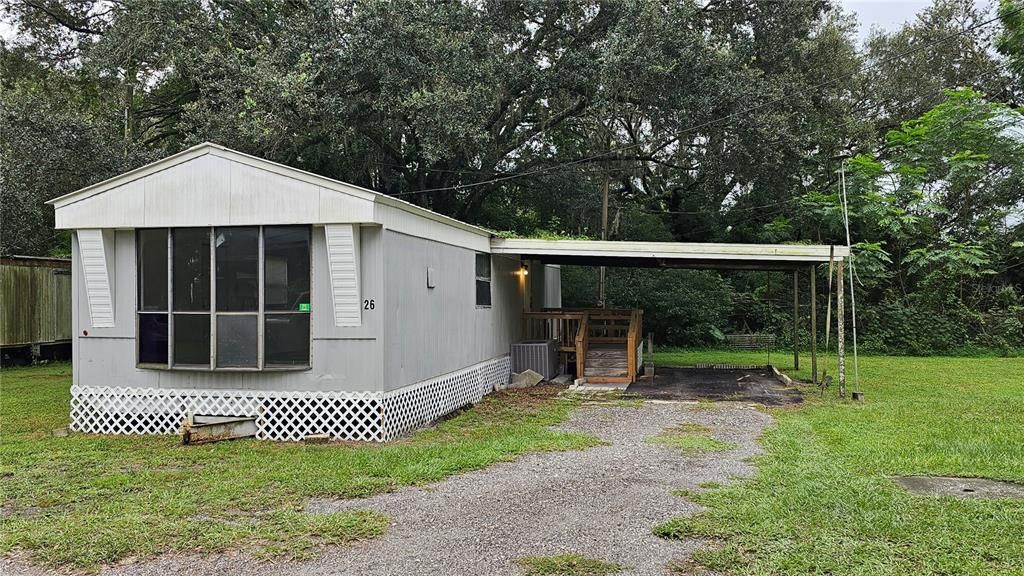 For Rent: $1,100 (2 beds, 1 baths, 732 Square Feet)