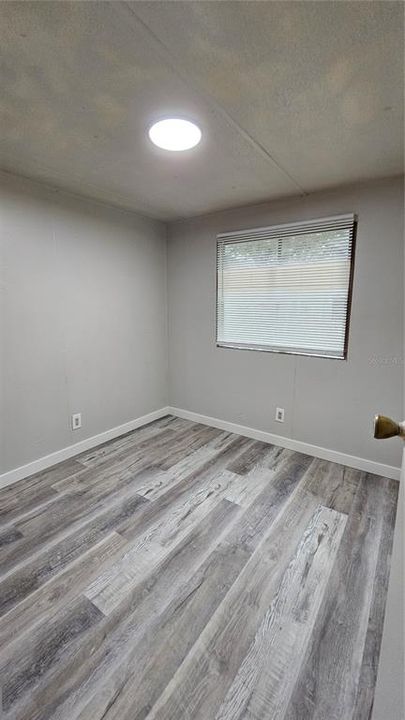 For Rent: $1,100 (2 beds, 1 baths, 732 Square Feet)