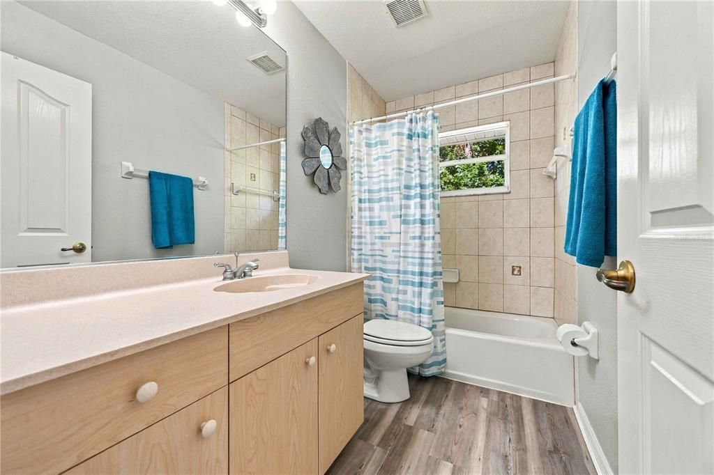 En Venta: $399,900 (3 camas, 2 baños, 1726 Pies cuadrados)