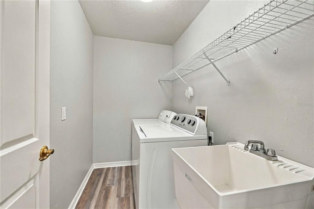 En Venta: $399,900 (3 camas, 2 baños, 1726 Pies cuadrados)