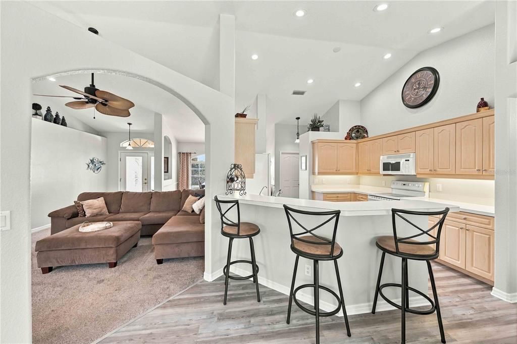 En Venta: $399,900 (3 camas, 2 baños, 1726 Pies cuadrados)