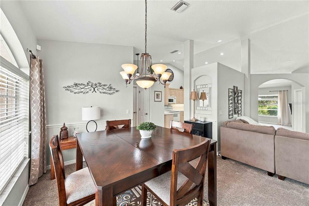 En Venta: $399,900 (3 camas, 2 baños, 1726 Pies cuadrados)