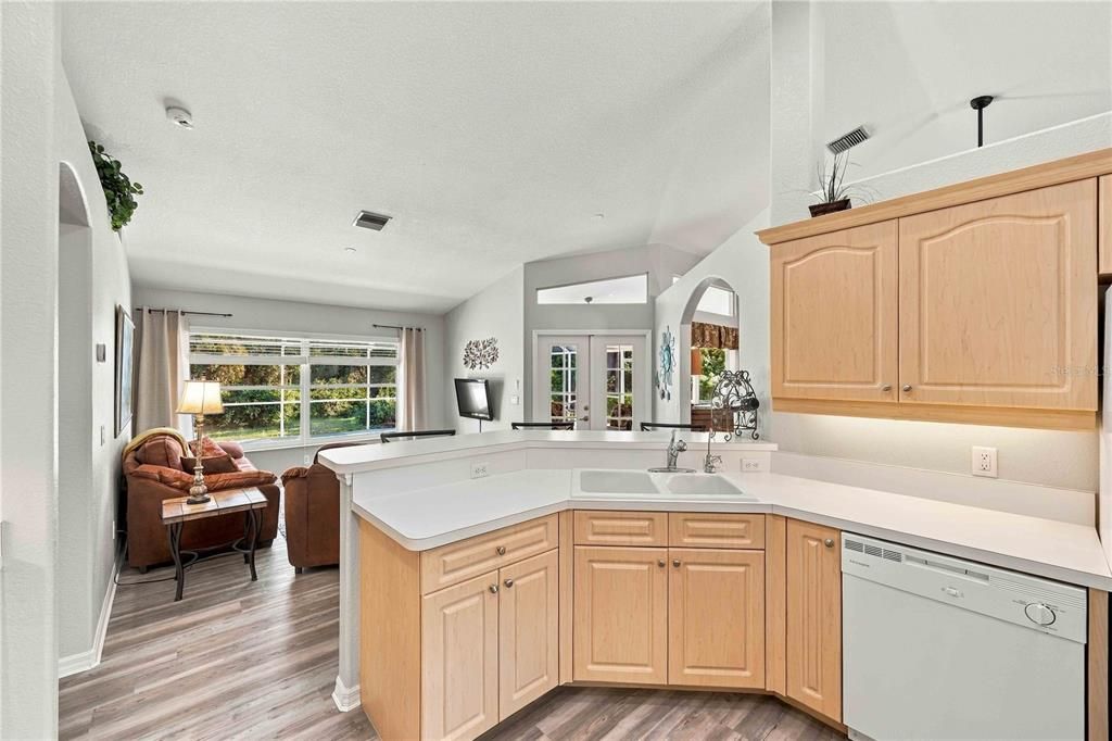 En Venta: $399,900 (3 camas, 2 baños, 1726 Pies cuadrados)