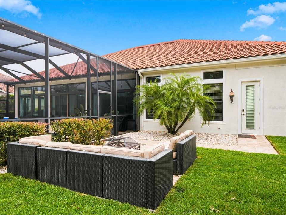 На продажу: $1,499,000 (5 спален, 3 ванн, 3820 Квадратных фут)