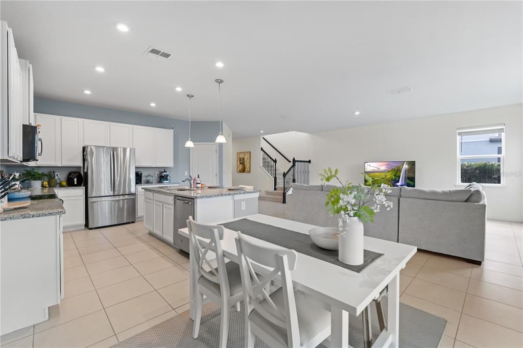 В аренду: $2,950 (4 спален, 2 ванн, 2466 Квадратных фут)
