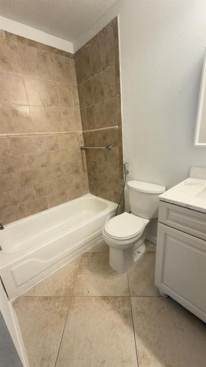For Rent: $1,650 (2 beds, 2 baths, 996 Square Feet)