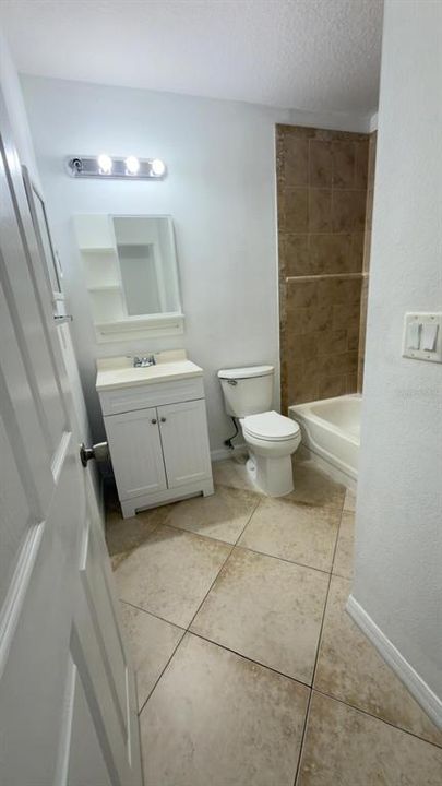 For Rent: $1,650 (2 beds, 2 baths, 996 Square Feet)