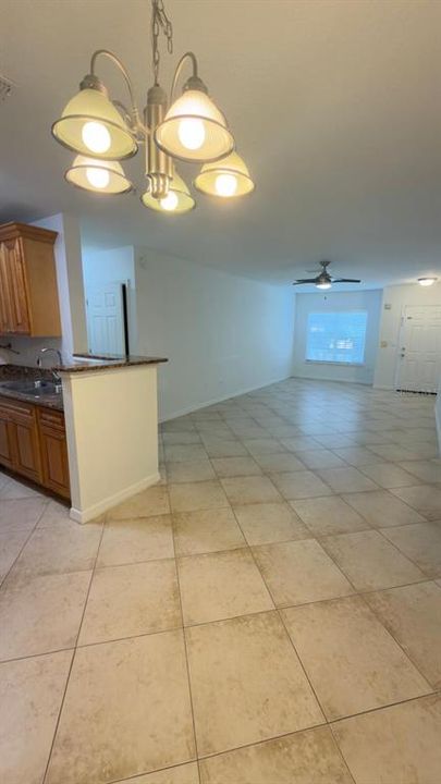 For Rent: $1,650 (2 beds, 2 baths, 996 Square Feet)