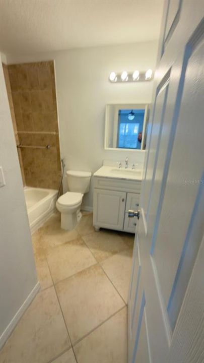 For Rent: $1,650 (2 beds, 2 baths, 996 Square Feet)