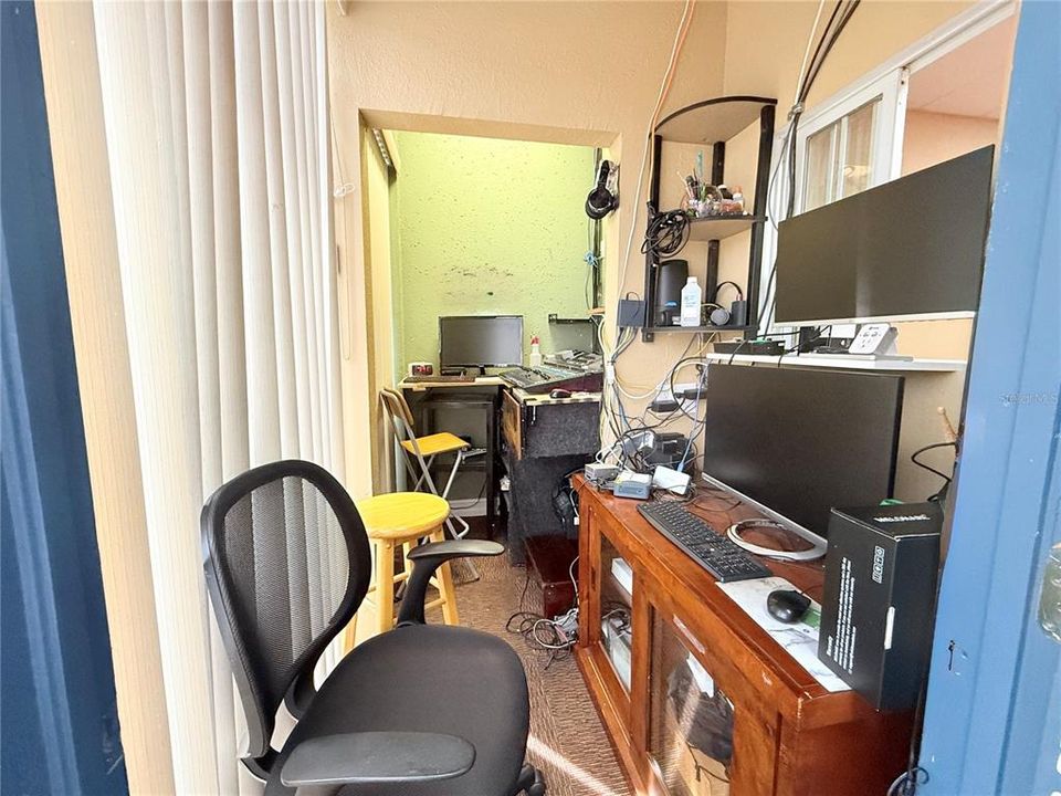For Sale: $405,000 (0 beds, 0 baths, 1600 Square Feet)