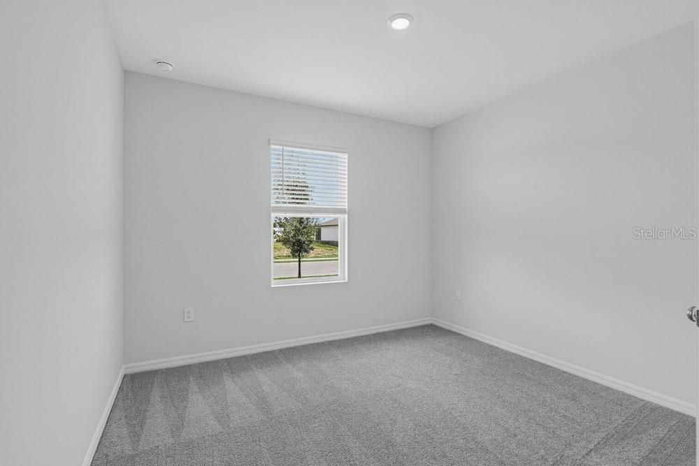 En Venta: $309,000 (4 camas, 2 baños, 1813 Pies cuadrados)