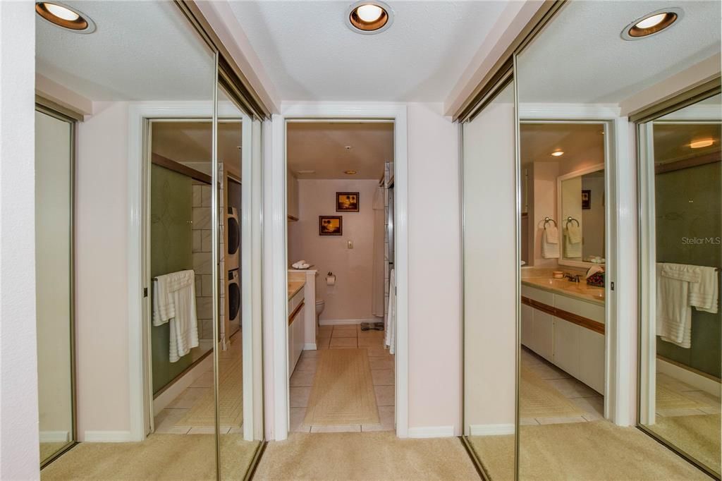 En Venta: $229,000 (2 camas, 2 baños, 1002 Pies cuadrados)