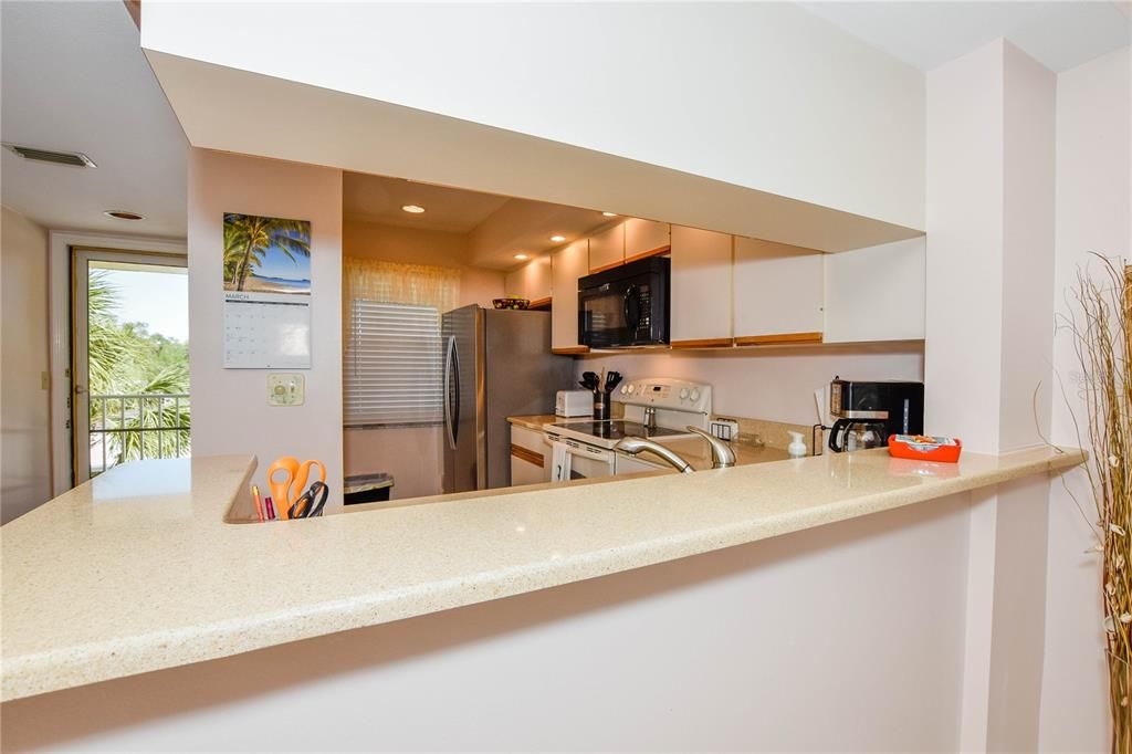 En Venta: $229,000 (2 camas, 2 baños, 1002 Pies cuadrados)