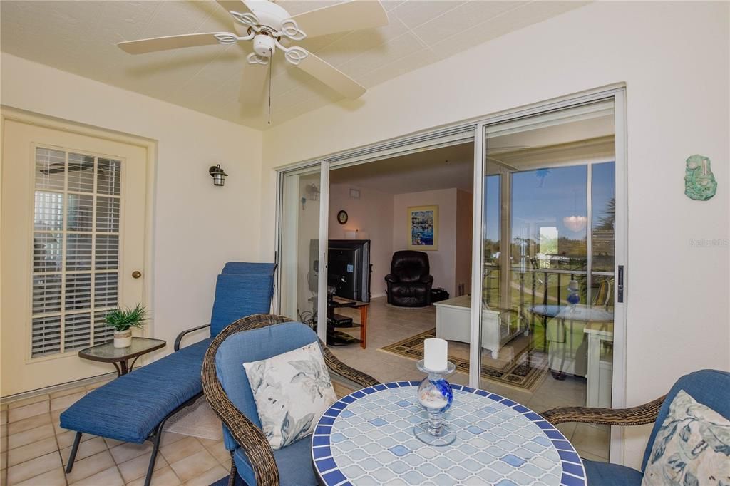 En Venta: $229,000 (2 camas, 2 baños, 1002 Pies cuadrados)