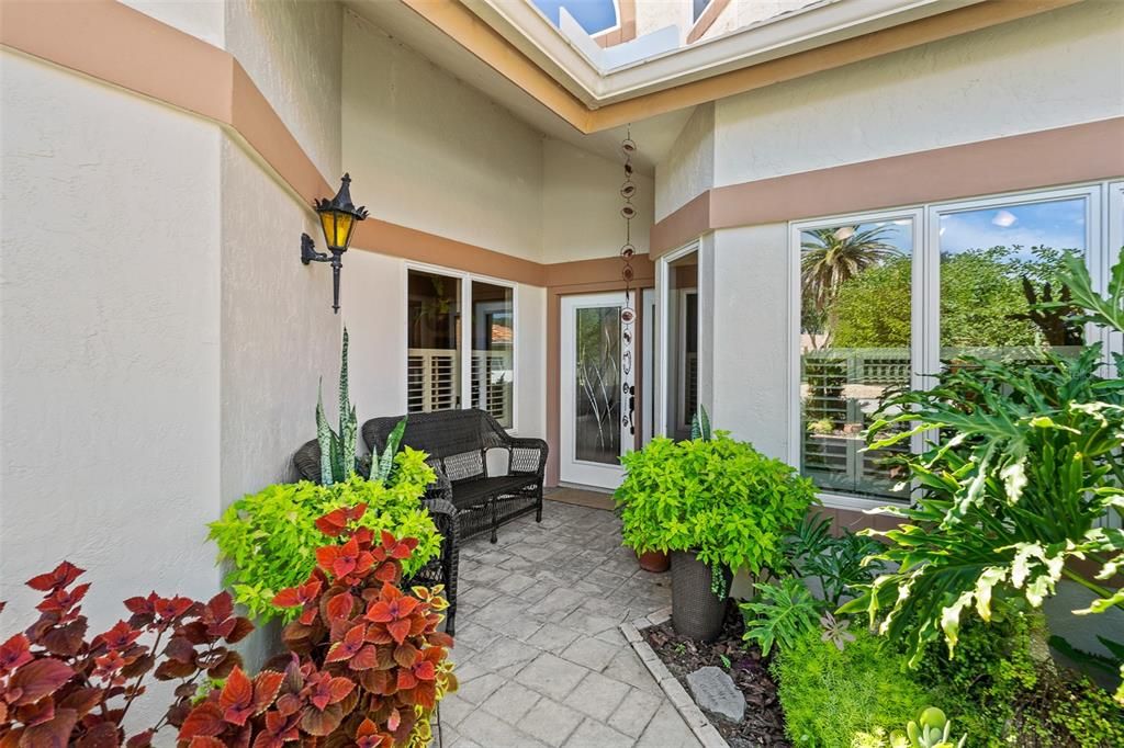 For Sale: $499,000 (3 beds, 4 baths, 2138 Square Feet)