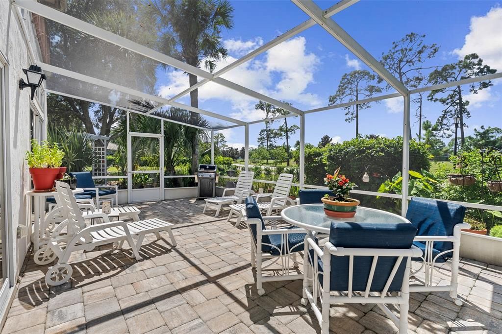 For Sale: $499,000 (3 beds, 4 baths, 2138 Square Feet)