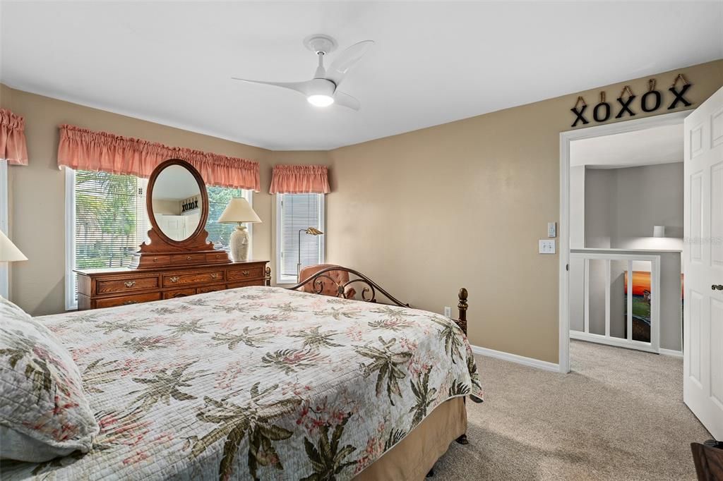 For Sale: $499,000 (3 beds, 4 baths, 2138 Square Feet)
