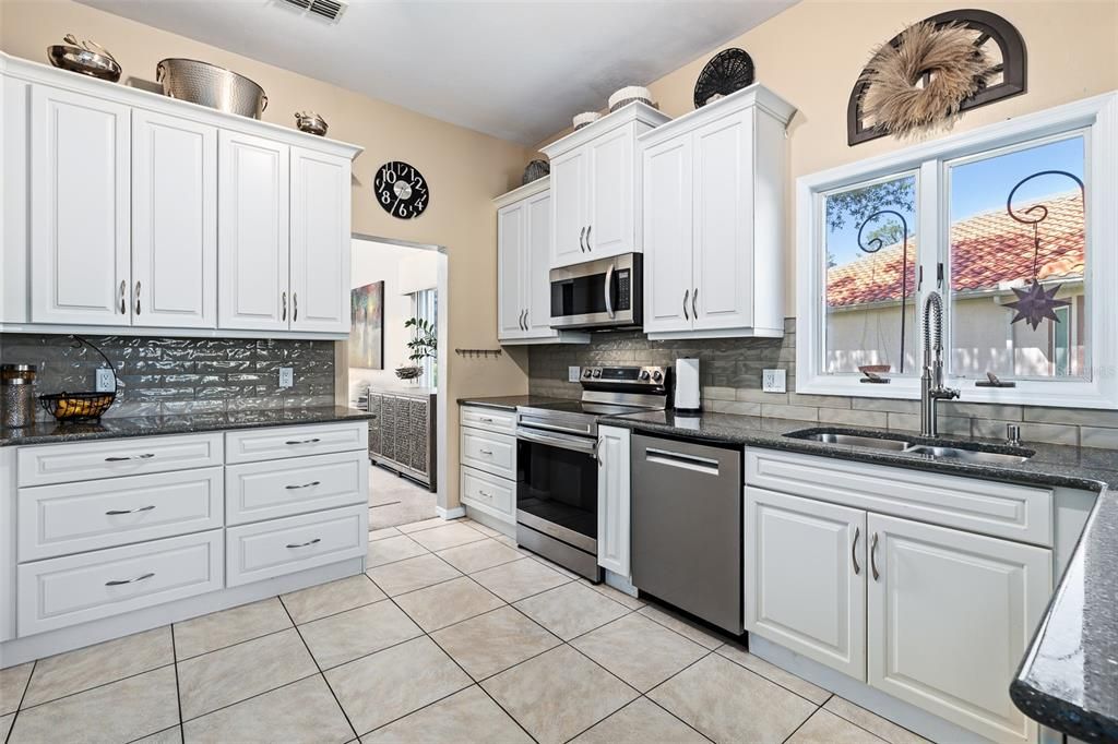 For Sale: $499,000 (3 beds, 4 baths, 2138 Square Feet)