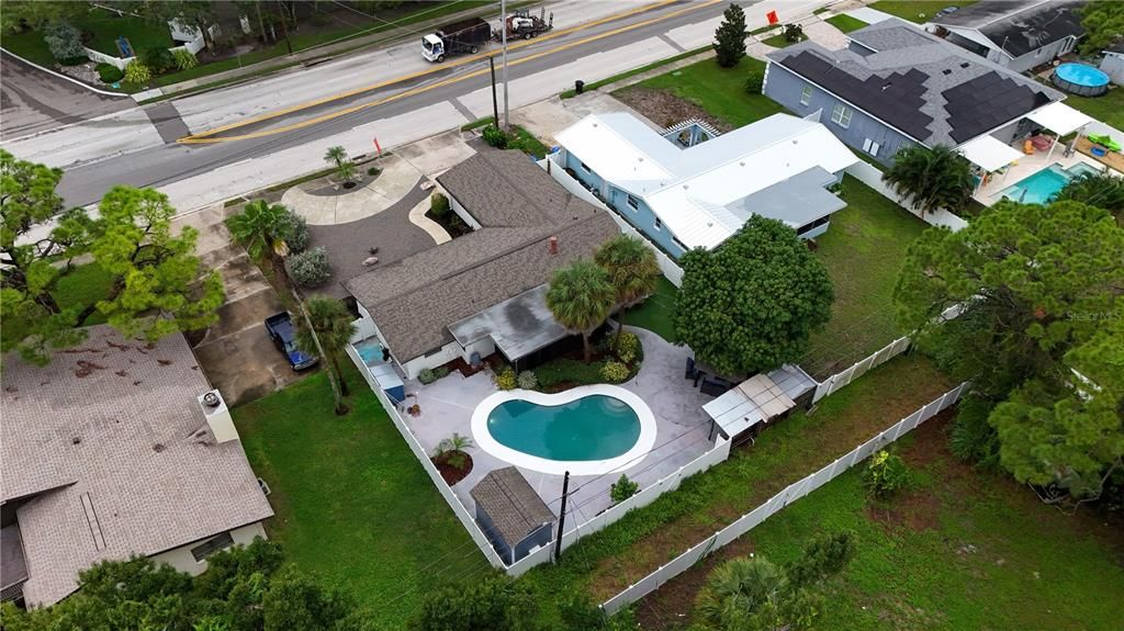 Activo con contrato: $549,000 (3 camas, 2 baños, 1635 Pies cuadrados)