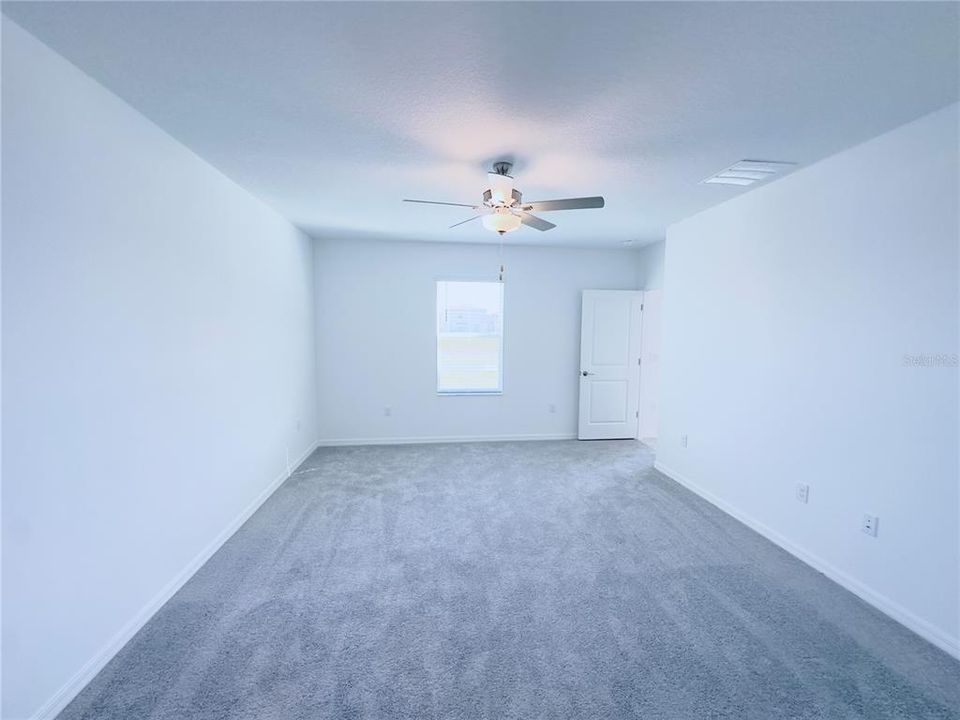 En Renta: $2,600 (5 camas, 2 baños, 2389 Pies cuadrados)